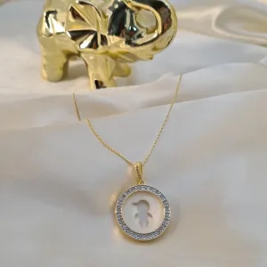 Colar de mandala com menino (filho) cravejado zircônia