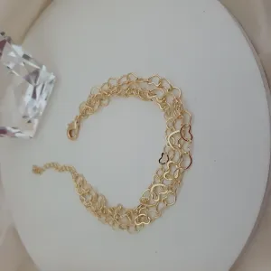 Pulseira tripla com elo de coração