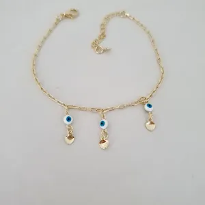 Pulseira pingentes olho grego e coração