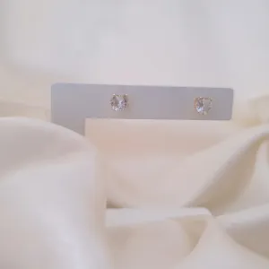 Brinco coração zircônia cor cristal 6mm