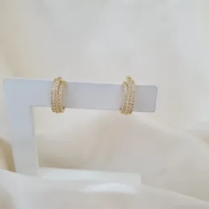 Brinco meia argola ear hook 3 aros cravejados de zircônia