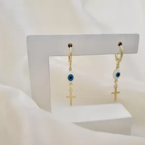 Brinco argola com pingente olho grego e cruz