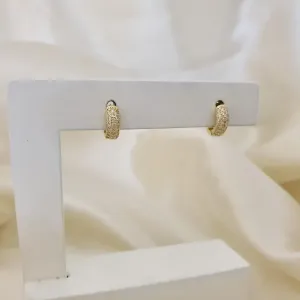 Brinco argola click cravejada zirconia 9mm x 3mm