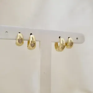 Brinco dupla argola click com coracao zirconia