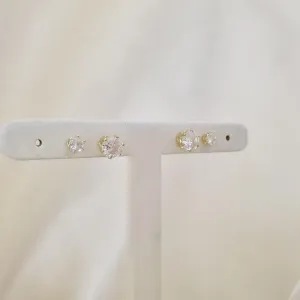 Brinco dupla ponto de luz zirconia