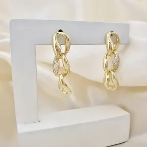 Brinco elos corrente cravejado zirconia