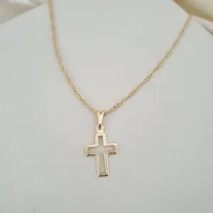 Colar pingente cruz diamantada vazada