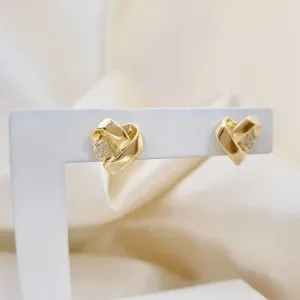 Brinco coracoa laço detalhe cravejado zirconia