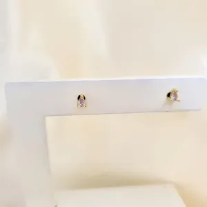 Brinco gota zirconia lilás