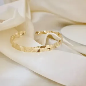 Bracelete amassado orgânico