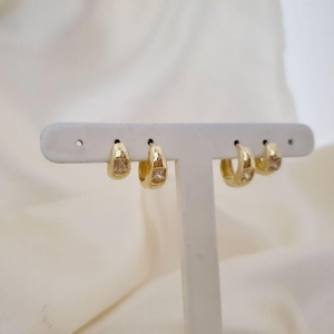 Brinco dupla argola click com quadrado zirconia