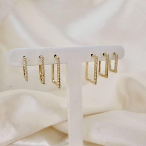 Brinco trio argola click retangulo cravejado zirconia