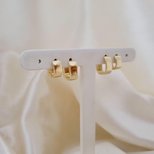 Brinco dupla argola larga quadrada