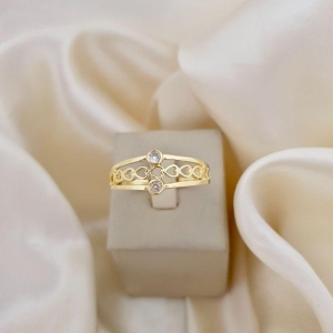 Anel 2 pontos de luz zirconia meio elo coracoes