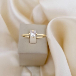 Anel solitário coracao zirconia