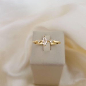 Anel zirconia navete e pontos de luz zirconia