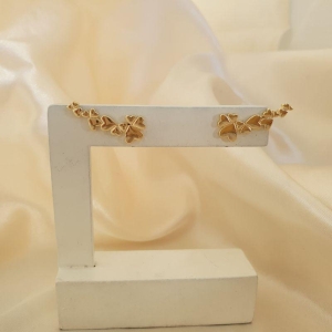 Brinco ear cuff corações