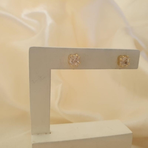 Brinco ródio ponto de luz quadrado zirconia