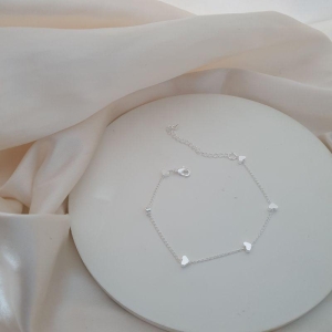 Pulseira prata corações