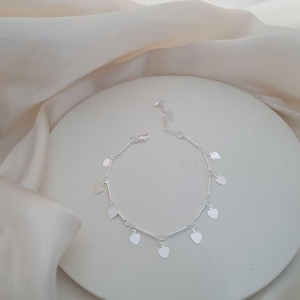 Pulseira prata pingentes coracoes