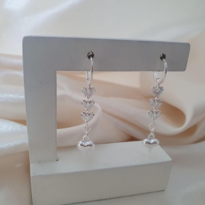 Brinco prata argola pingente coracoes diamantados