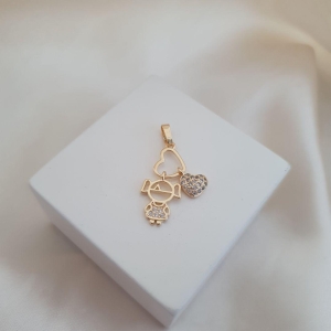 Pingente menina e coracao cravejado zirconia (filha)