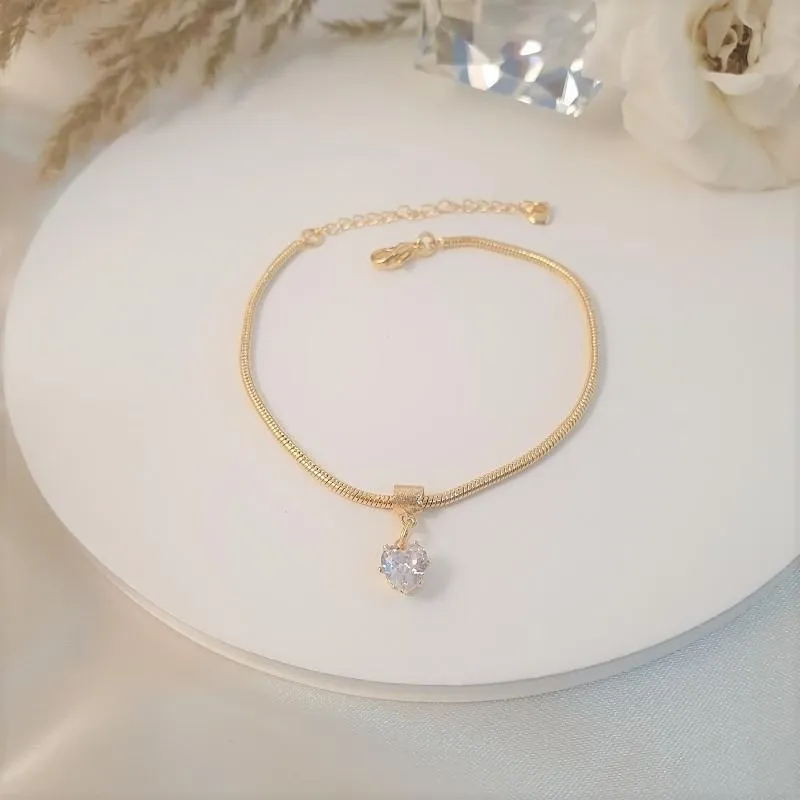 Pulseira cordão com pingente de coração zircônia