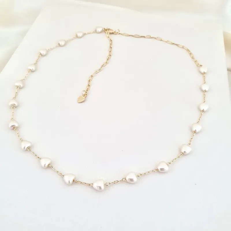 Colar / choker pérolas coração