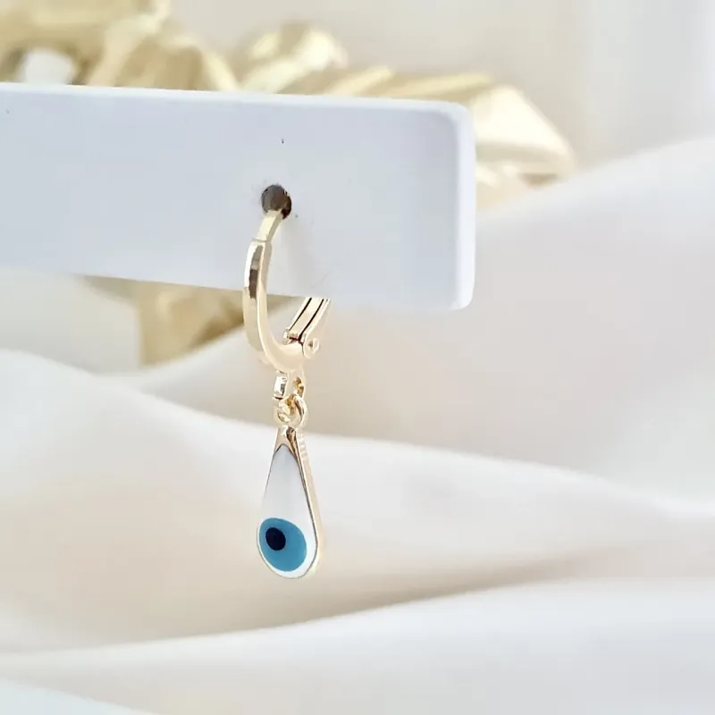 Brinco argola com pingente de olho grego tipo gota