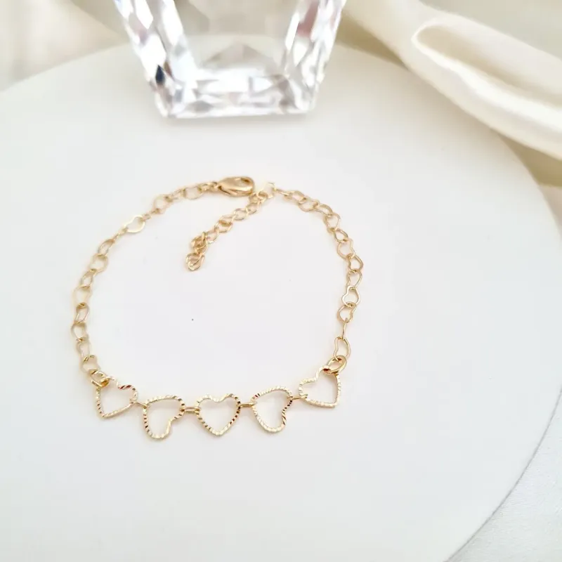 Pulseira Corações detalhe diamantado