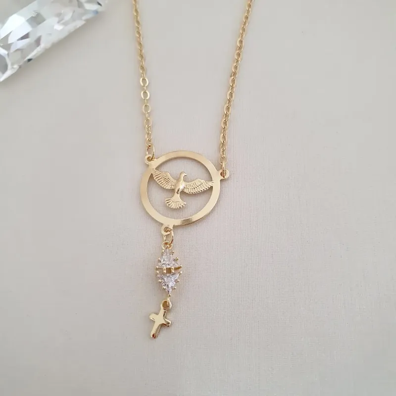 Colar Espirito Santo pingente zircônias e cruz