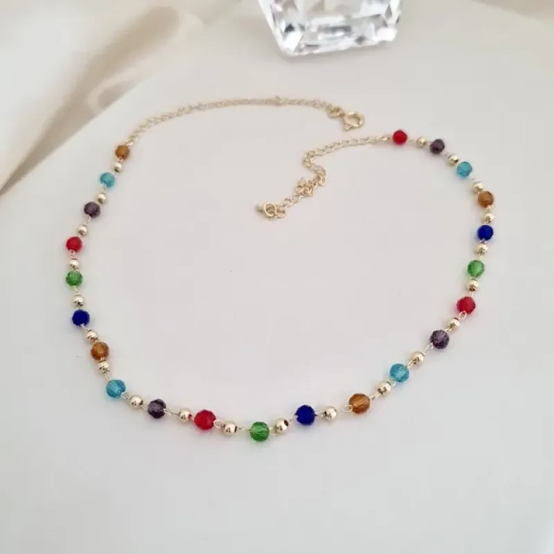Colar choker com cristais coloridos