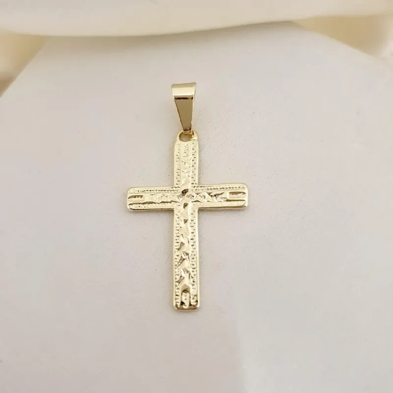 Pingente cruz detalhes