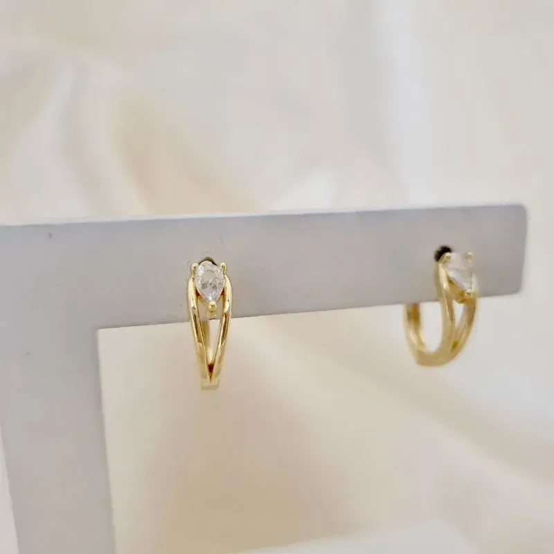 Brinco argola click zirconia gota
