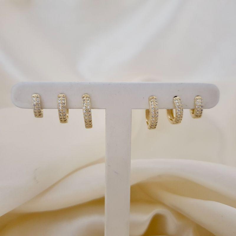 Brinco trio argola click cravejada zirconia 2 fileiras