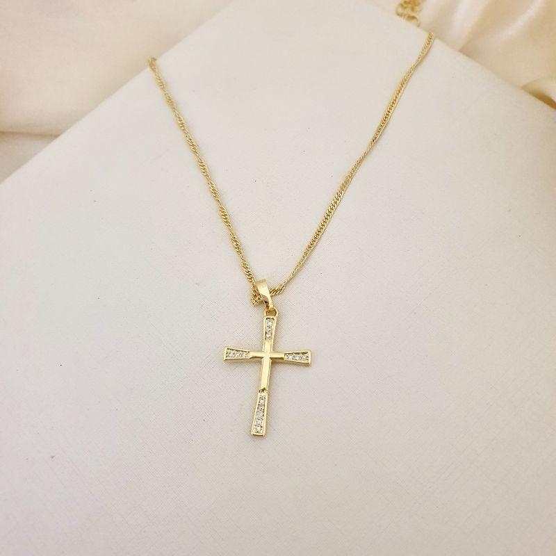 Colar pingente Cruz detalhes cravejados zirconia
