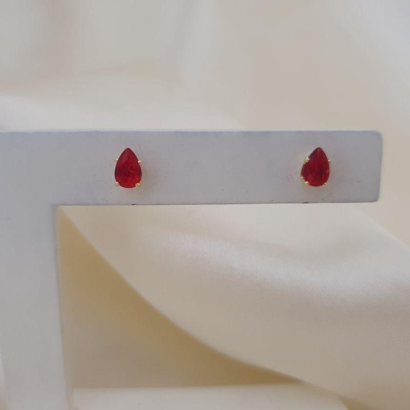Brinco zirconia gota vermelho