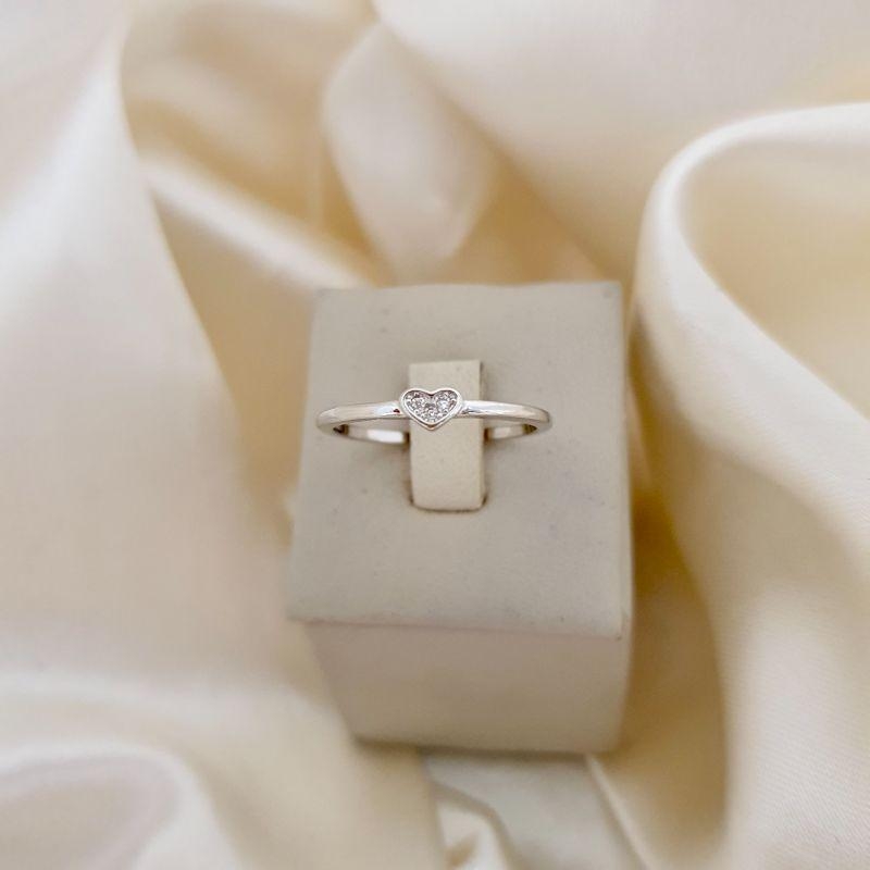 Anel ródio coração cravejado 3 zirconias