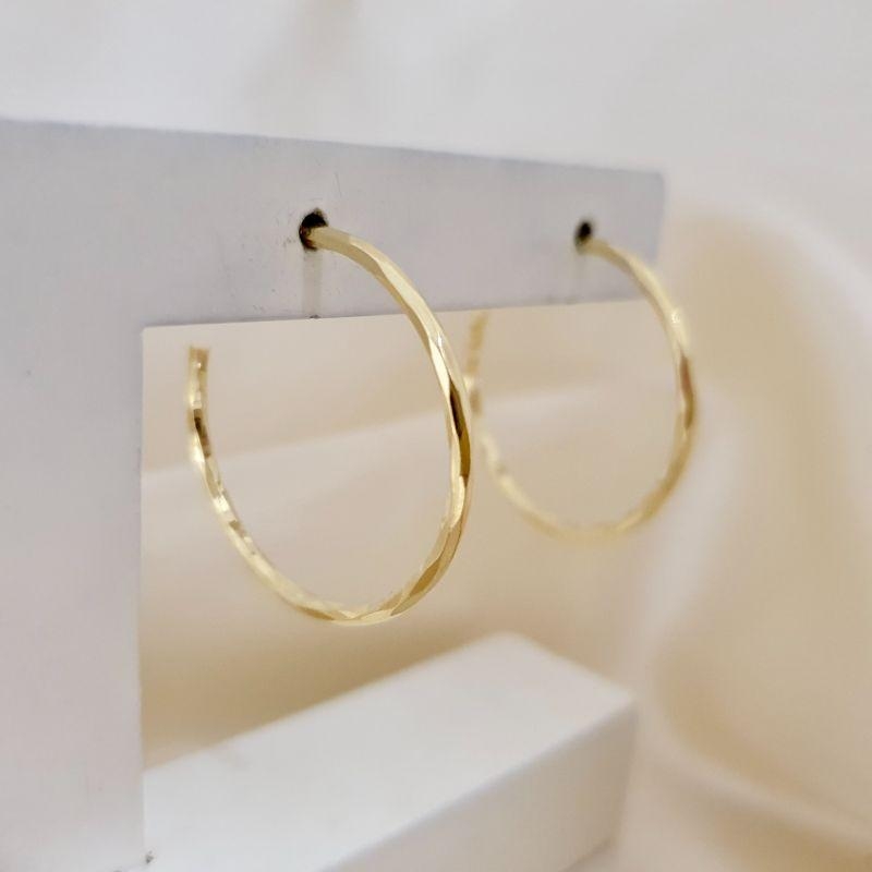 Brinco argola diamantada 2,8cm