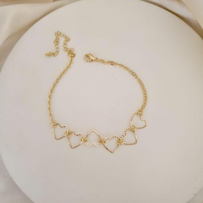 Pulseira coraçoes diamantados