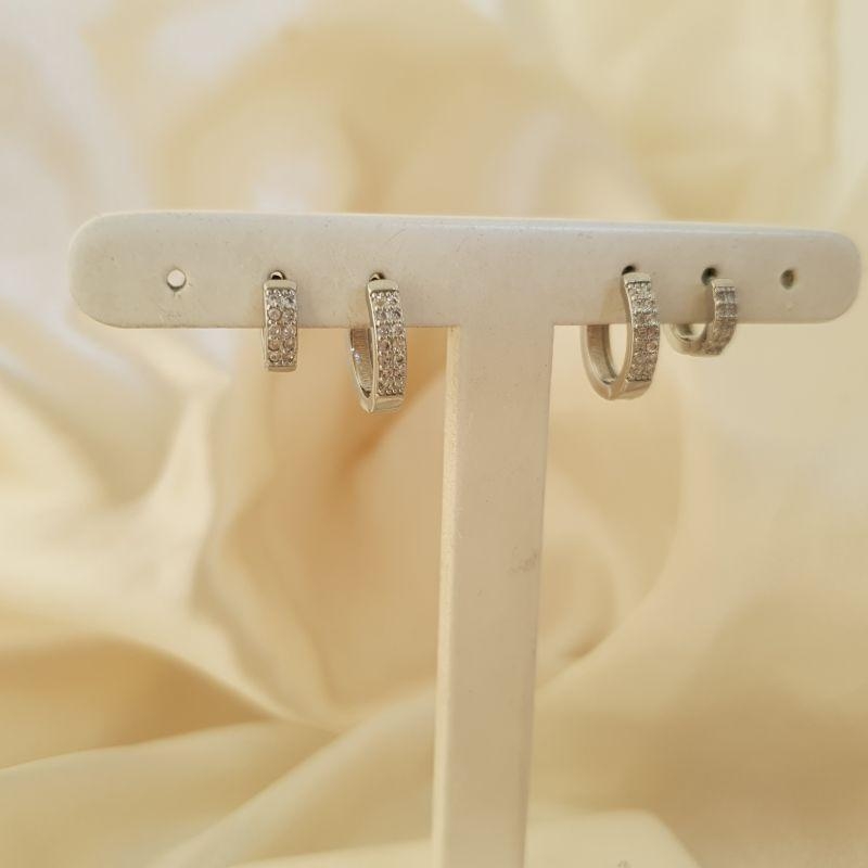 Brinco ródio dupla argola click com 2 fileiras zirconia