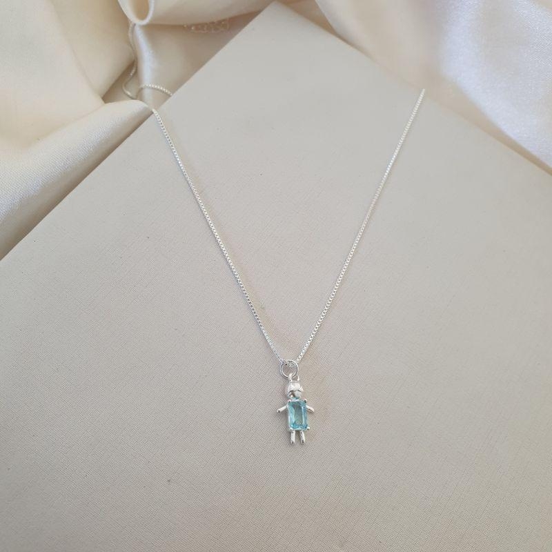 Colar prata pingente menino zirconia azul claro