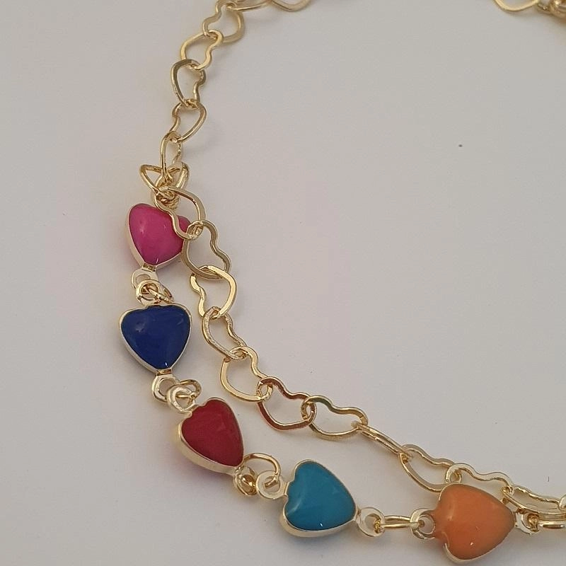 Pulseira elo coração com corações de resina
