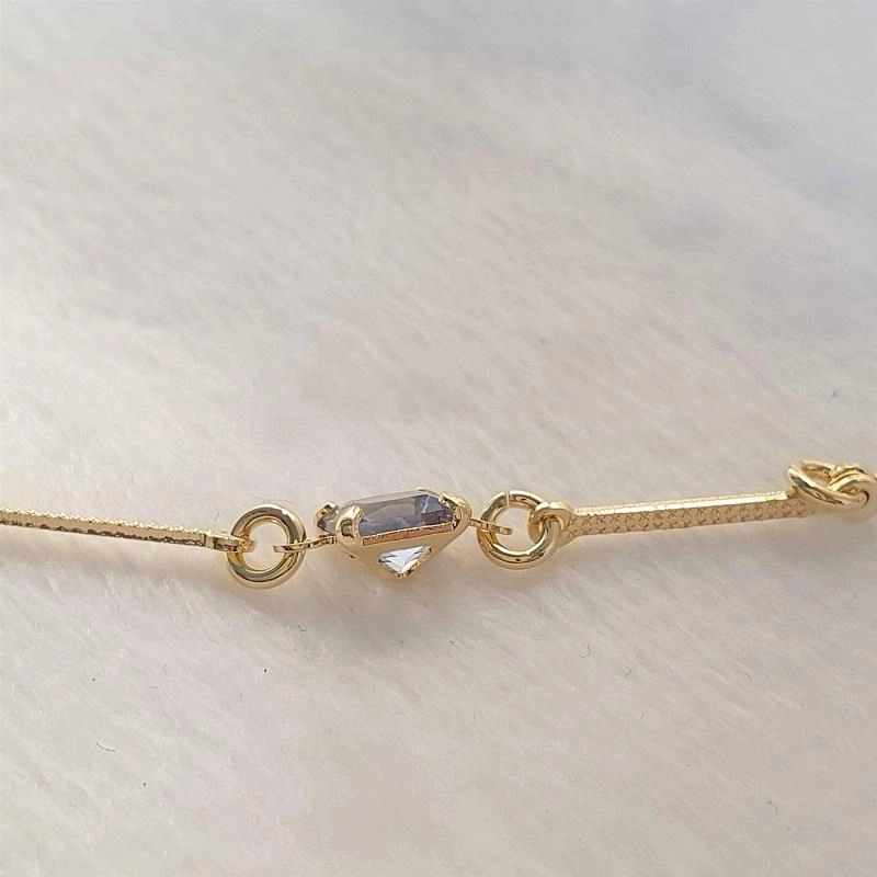 Choker com zircôinias quadradas coloridas