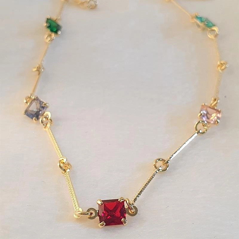 Choker com zircôinias quadradas coloridas