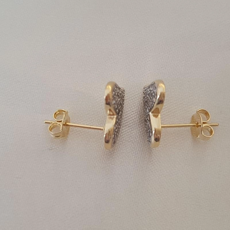 Coração irregular cravejado zircônias