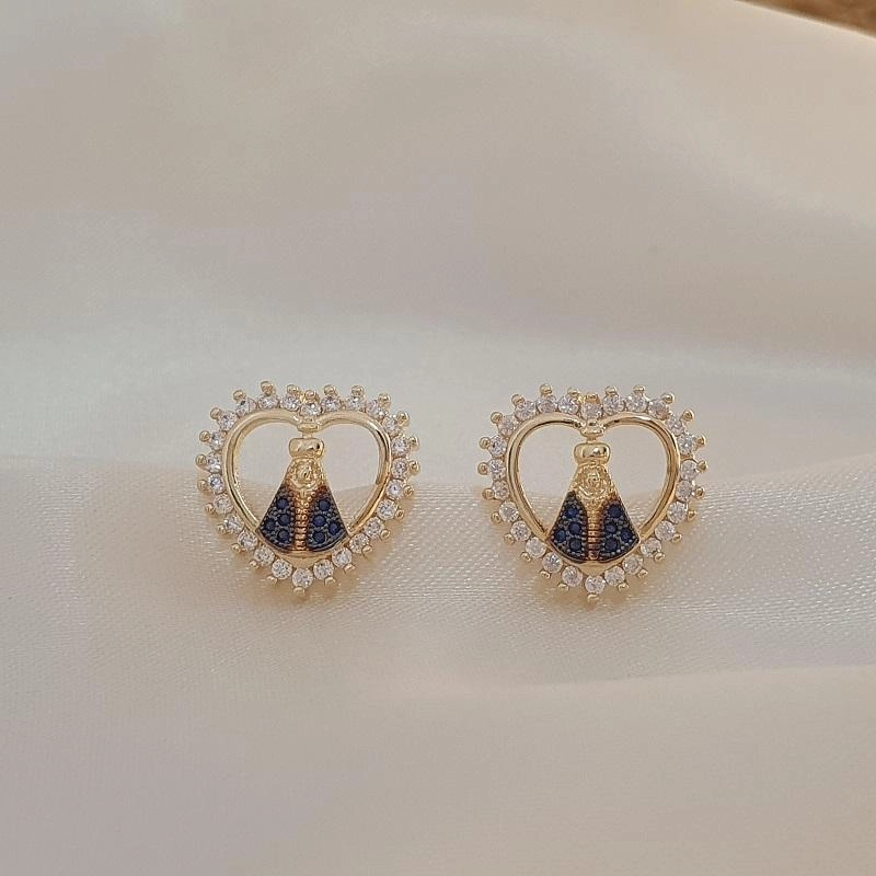 Brinco Nossa Senhora coração com zircônias