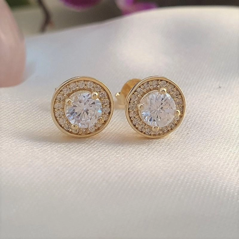 Brinco redondo com zircônia de 5mm e microzircônias