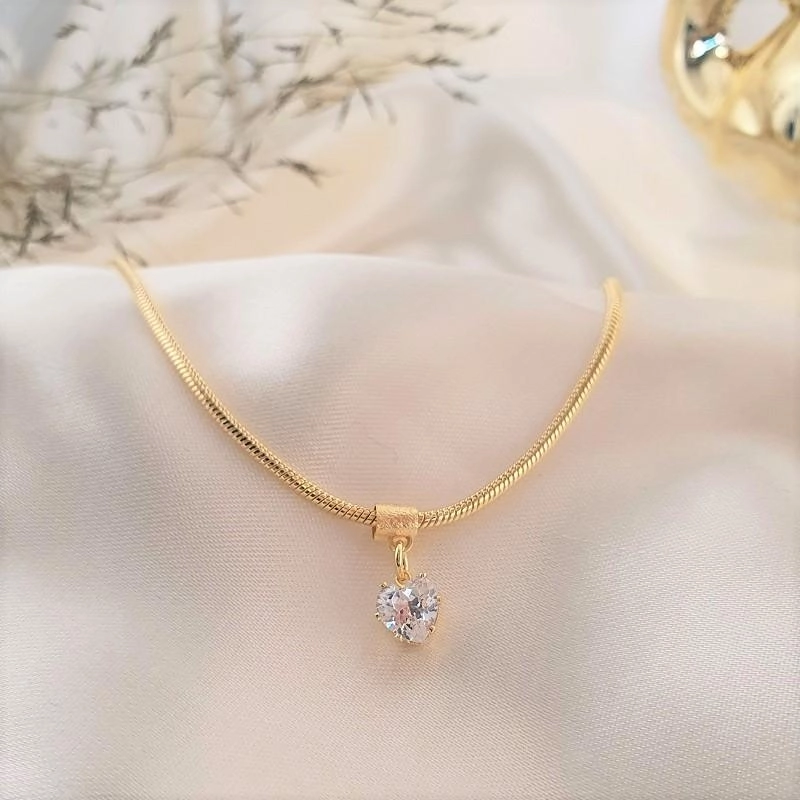 Choker cordão com pingente de zircônia coração
