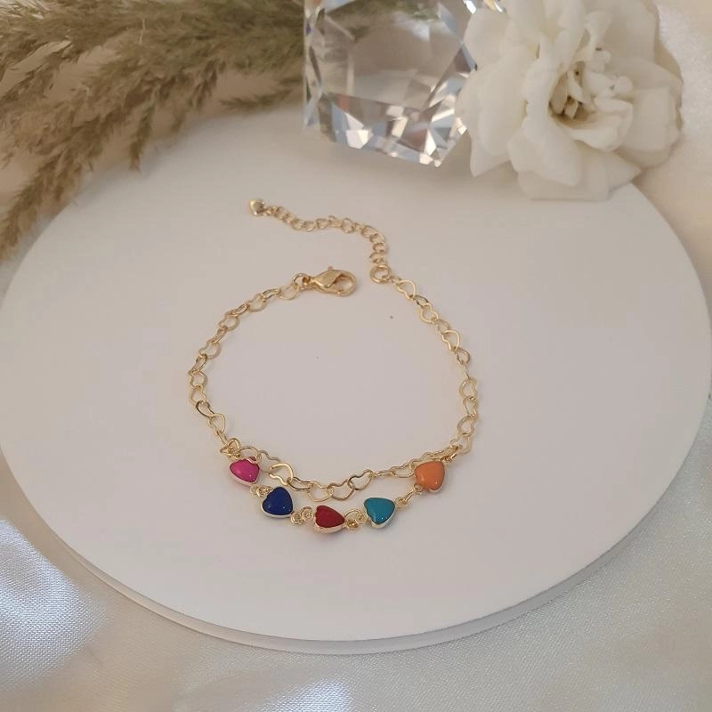 Pulseira elo coração com corações de resina